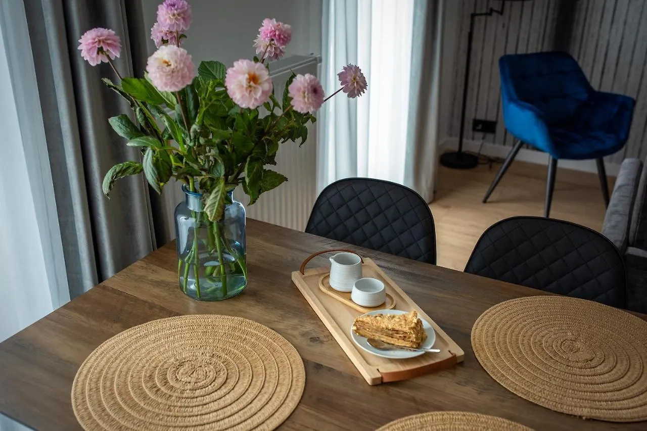 Inpoint Drive Inn - Stay&Park Free Krakau Aparthotel