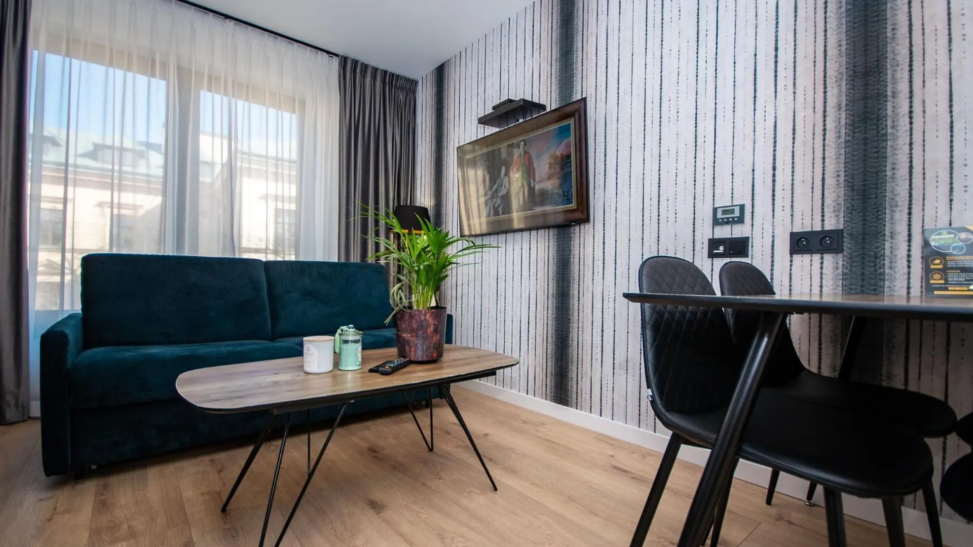 Inpoint Drive Inn - Stay&Park Free Krakau Aparthotel