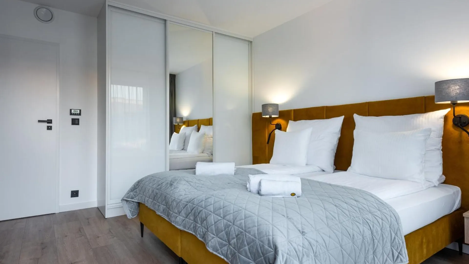 Aparthotel Inpoint Drive Inn - Stay&Park Free Krakau