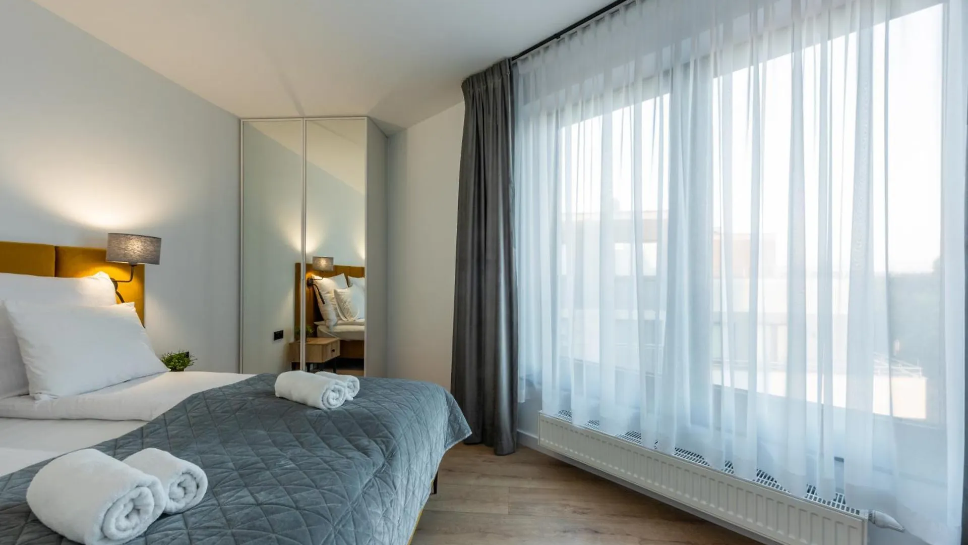 Aparthotel Inpoint Drive Inn - Stay&Park Free Krakow