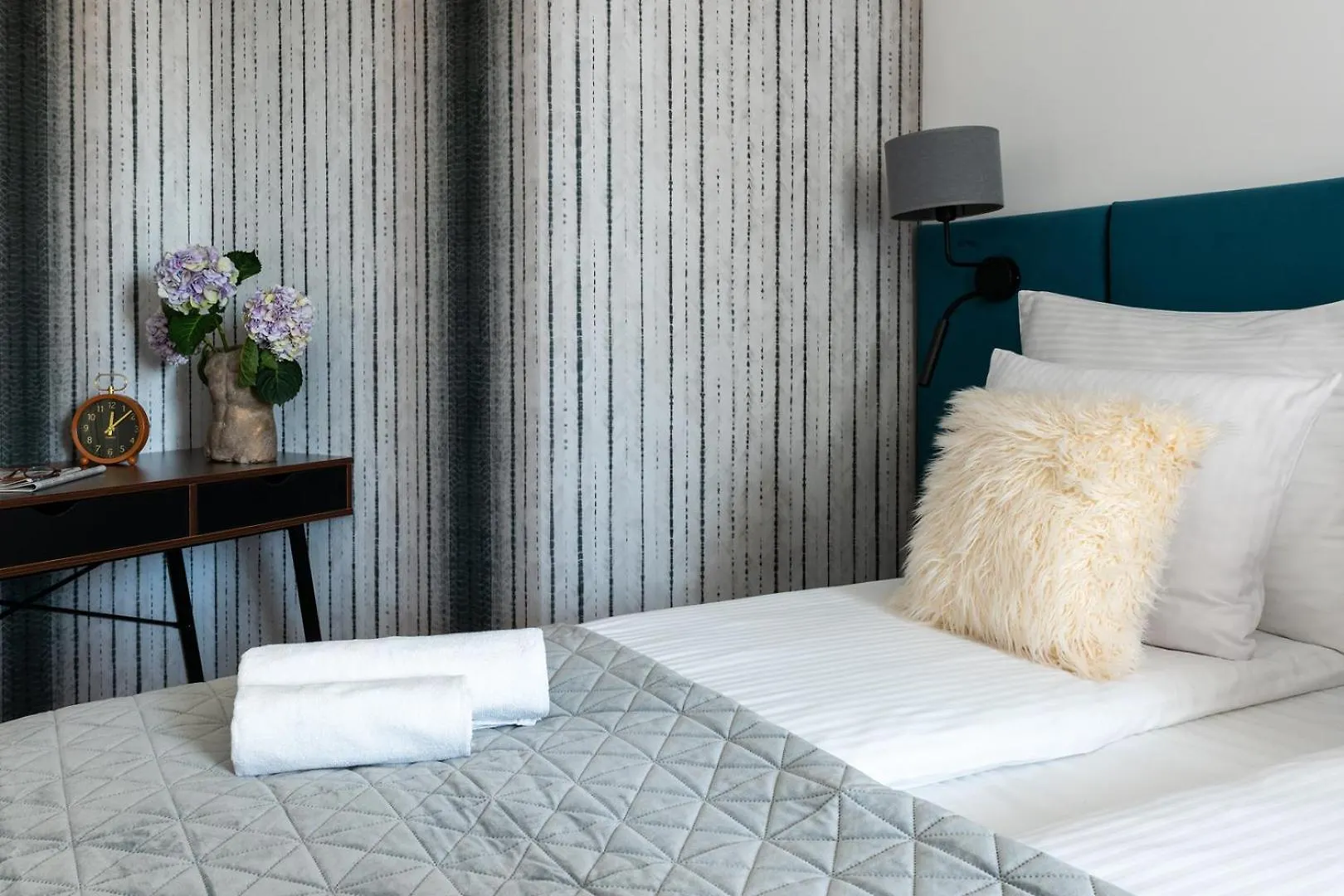 Aparthotel Inpoint Drive Inn - Stay&Park Free Krakow