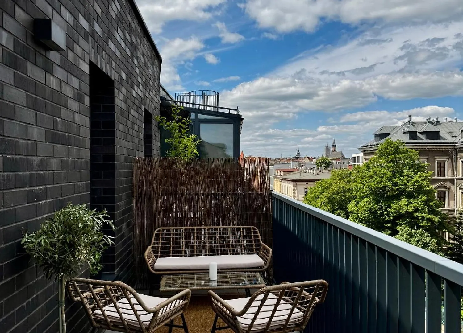 Aparthotel Inpoint Drive Inn - Stay&Park Free Krakow